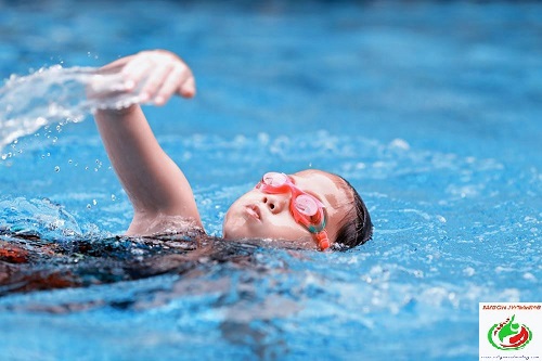 Kính bơi Trẻ Em giúp bảo vệ mắt tốt trong khi bơi